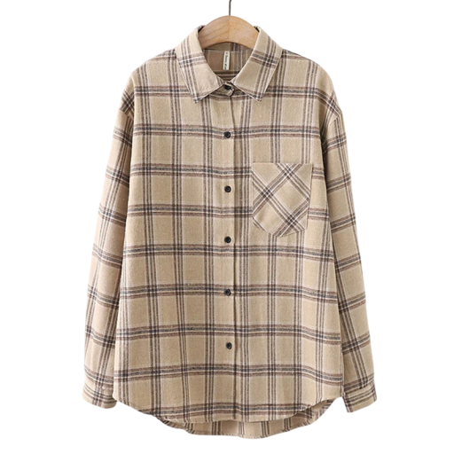 Rutig skjorta med långa ärmar i vintagestil för kvinnor. Avslappnad, överdimensionerad modell. Skjorta med knappar för staden och resan. Bekväm, överdimensionerad storlek.