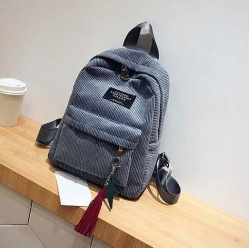 Sac à dos pour femmes avec pendentif