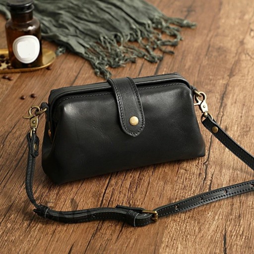 Sac à main pour femme en style mallette médicale Fermeture à sangle avec bouton-pression Sangle réglable avec boucle 22 x 12 x 6 cm