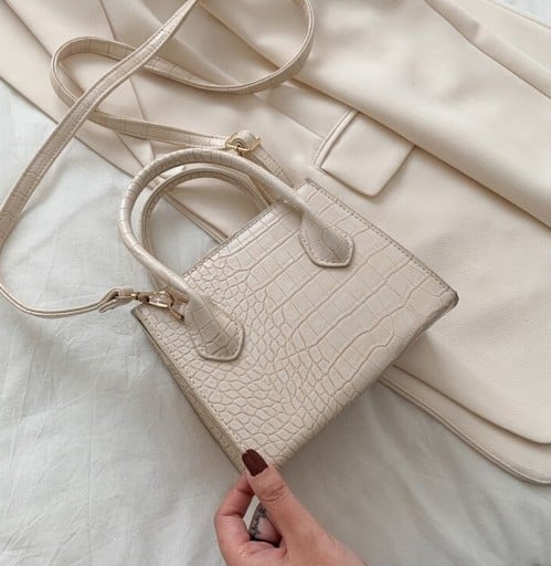 Sacoche mini pour femme avec motif de cuir de crocodile Deux petites anses Longue sangle réglable à porter sur l'épaule Cuir PU 17 x 13,5