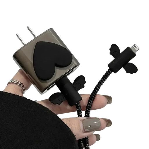 Sæt af silikontilbehør til iPhone oplader hjerte Kabelbeskyttelse Opladerdæksel Overspændingsbeskyttelse Opladerlina Sort design
