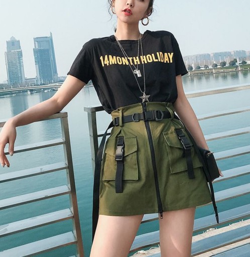 Saias mini femininas com bolsos e cinto