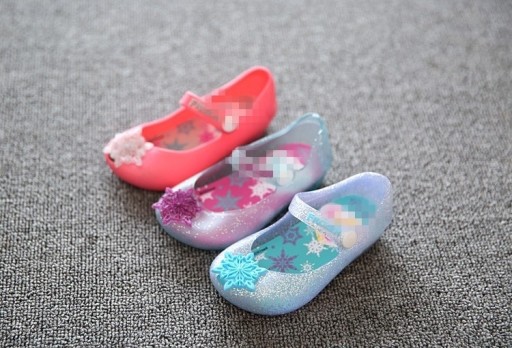 Sandálias de menina com floco