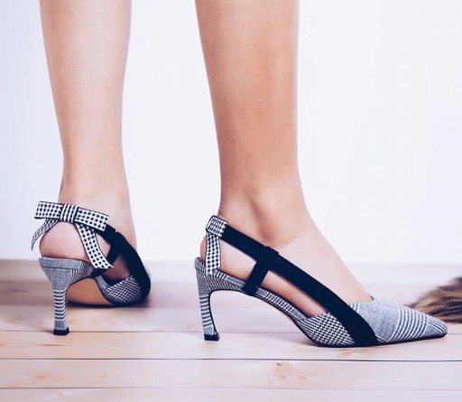 Sapatilhas modernas para senhora Lana