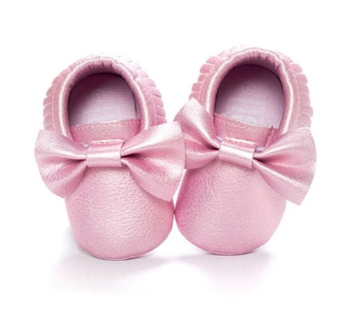 Sapatinhos brilhantes para meninas