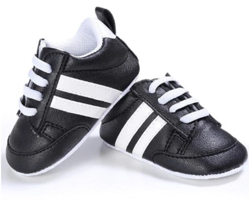 Sapatinhos de bebé estilo ténis