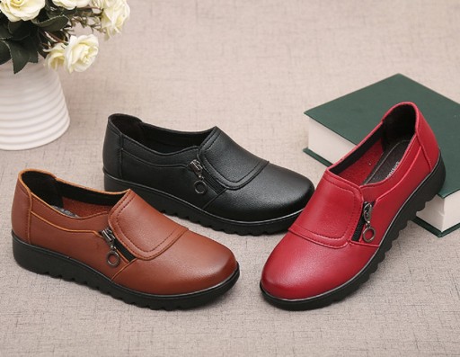 Sapatos de senhora para ocasiões especiais