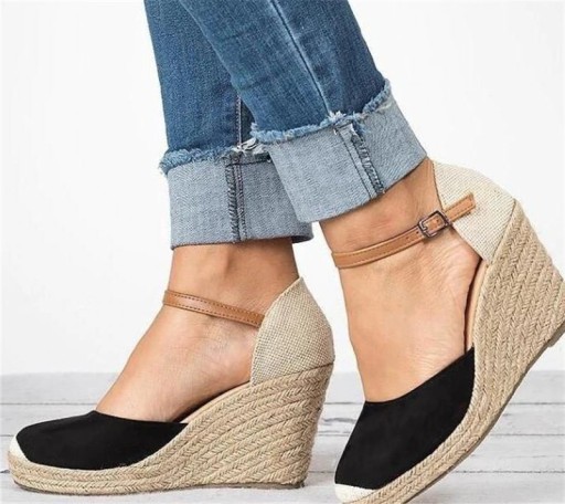 Scarlett dame platform pumps