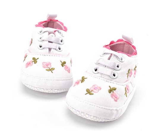 Scarpine da bambina con fiori A2487