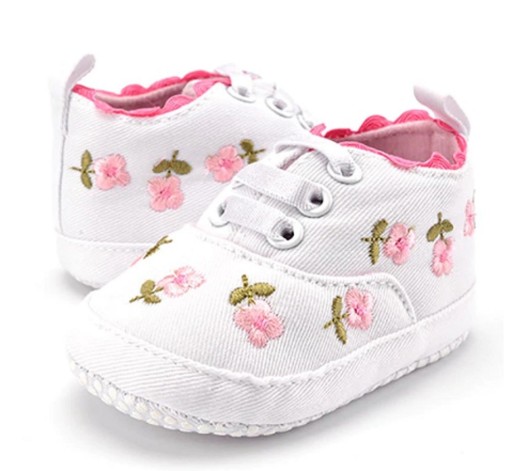 Scarpine da bambina con fiori A2487