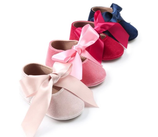 Scarpine per bambina con nastro