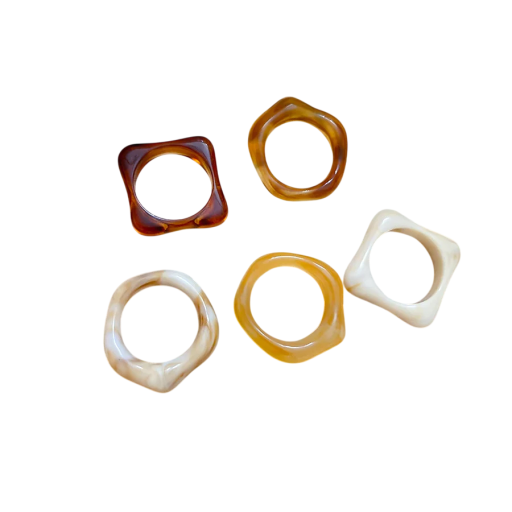 Set di 5 anelli in resina Taglia 17–18 Forme irregolari Set arancione-marrone Anelli in acrilico per donne Accessorio estetico