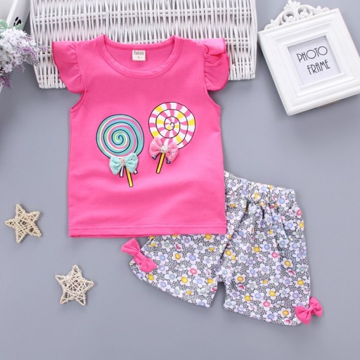 Set fetita - Maiou cu acadele si pantaloni scurti cu flori J2493