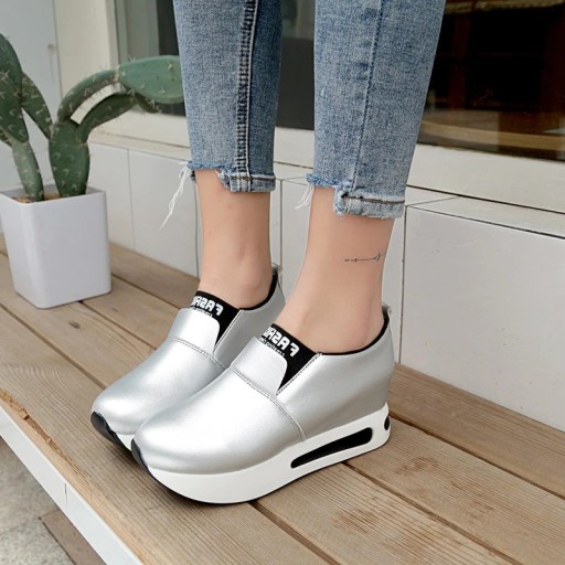 Skórzane buty damskie na platformie