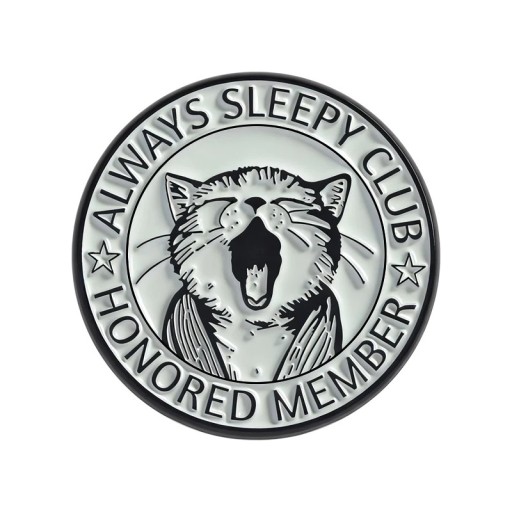 Smaltált kitűző álmos macska 2,8 × 2,8 cm fém brosa fekete-fehér kerek minta Always Sleepy Club kiegészítő hátizsákra hajtókára