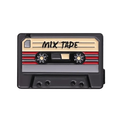 Smaltált zene kazetta kitűző Mix Tape kb. 1,8 × 2,8 cm fém brosza fekete-piros retro kitűző zakóra táskára
