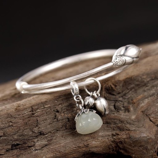 Solid armband för kvinnor med lotusblomma
