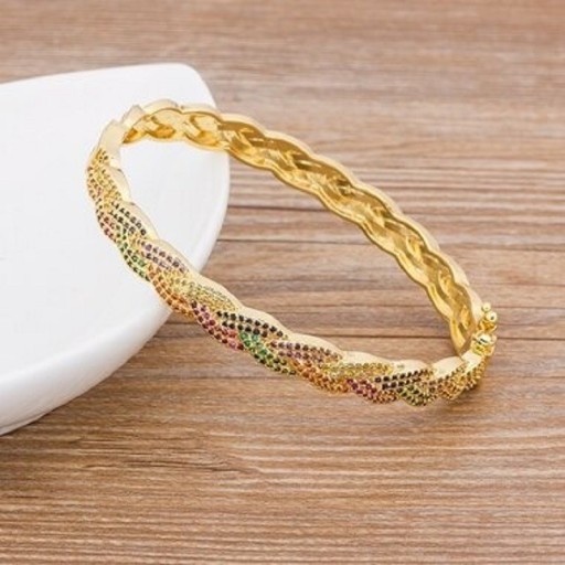 Solid armband för kvinnor med stenar H545