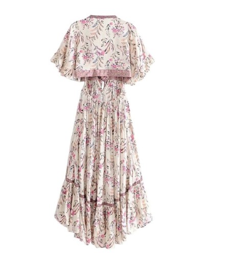 Sommerkleid mit weiten Ärmeln