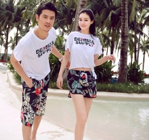 Sommershorts til par med blomster