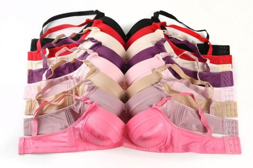 Soutien-gorge féminin avec fleur