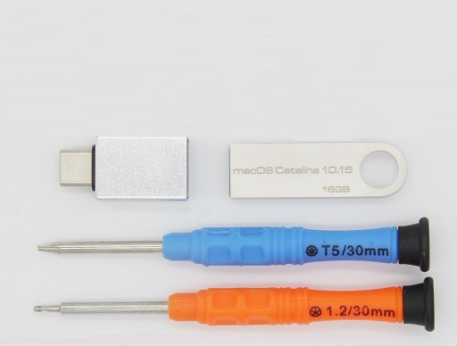 SSD-hårddisk för Macbook Pro med installationstillbehör