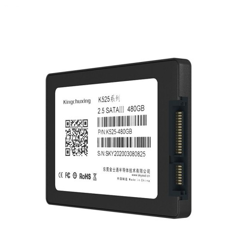 SSD-kiintolevy lisävarusteineen