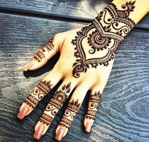 Stencils til henna-tatoveringer på hænder J3450