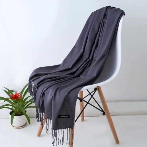 Stilfuldt unisex cashmere tørklæde - 7 nuancer af blå