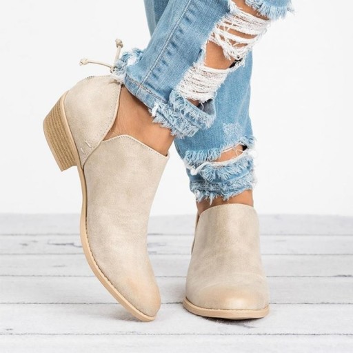 Stilvolle Damenstiefeletten J1776