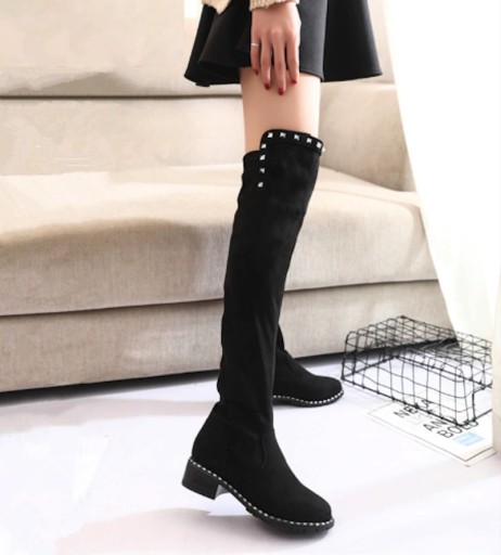 Stivali da donna in suede con strass - Neri