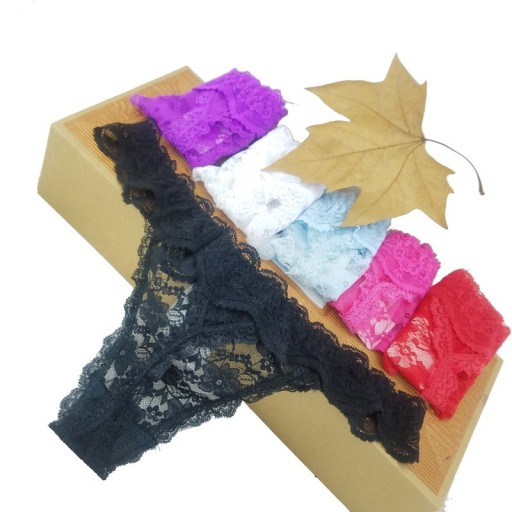 String sexy en dentelle pour femmes J2807