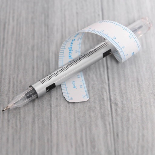 Stylo pour sourcils avec règle précise