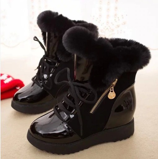 Stylové dámské zimní boty s kožíškem J1621