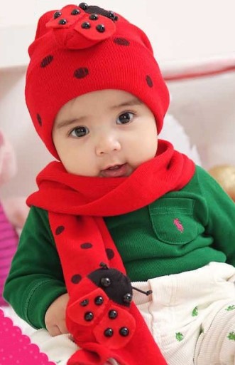 Stylowa dziecięca czapka zimowa z szalikiem J3441