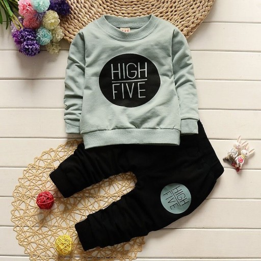 Sudadera y pantalón de chándal para niños