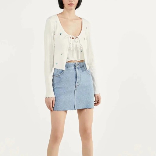 Suéter curto feminino e crop top