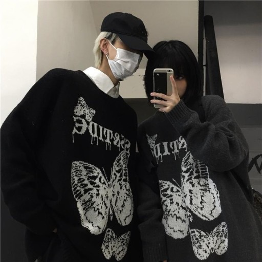 Sweater com borboletas