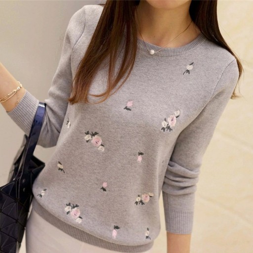 Sweater feminino com rosas