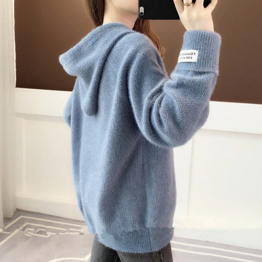 Sweater feminino peludo com capuz