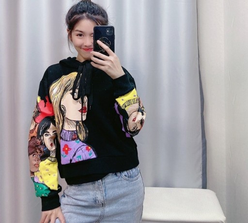 Sweatshirt feminina com estampado B2