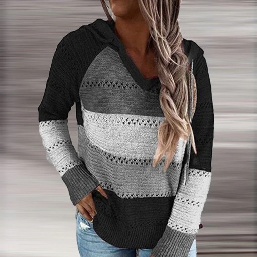 Sweter damski z dzianiny z kapturem G396