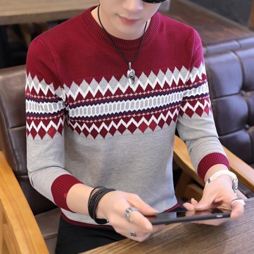 Sweter męski we wzór