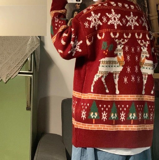 Sweter ze świątecznym motywem