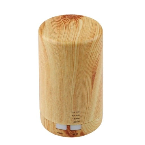 Sylinterimäinen aromadiffuusori huoneen tuoksuttamiseen Taustavalo Ajastin jopa 180 minuuttia Säiliö 125 ml USB-virransyöttö Mitat 13 x 7,5 cm