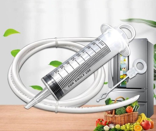 Syringe for Cleaning the Refrigerator Drain Channel