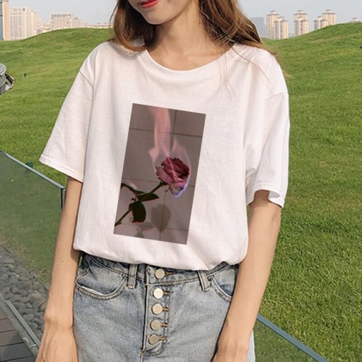 T-shirt dam med rostryck B402
