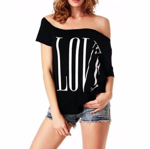 T-shirt feminina com estampado love A991