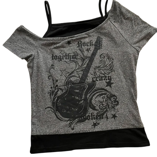 T-Shirt mit Rockgitarren-Print Zweiteiliges Design mit Trägern Asymmetrischer Schnitt Origineller Style für Konzerte Festivalmode