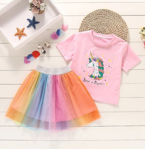 T-shirt pour fille avec un unicorn et jupe L1436